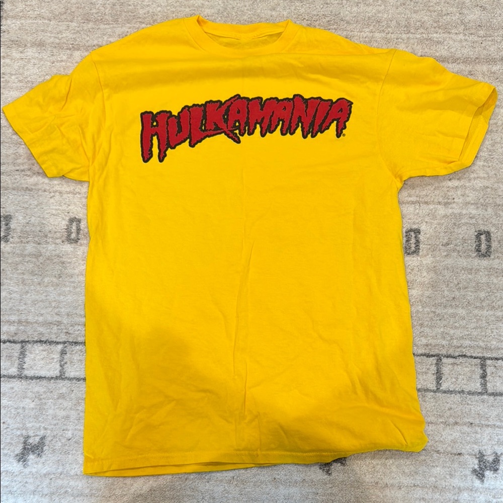 Hulkamania Yellow T-Shirt